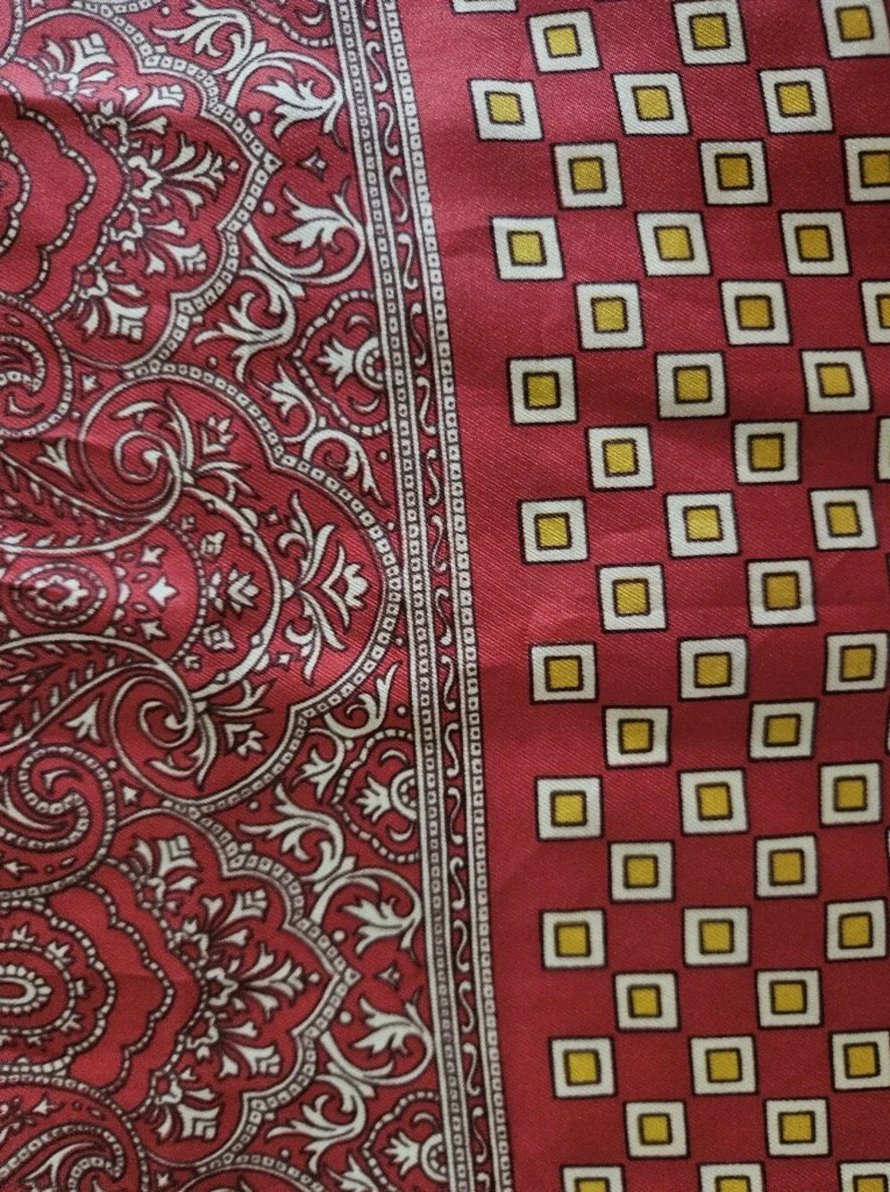 VTG ROBINSON & GOLLUBER Red Geometric Micro Diamond Paisley Border Scarf | SZ 35